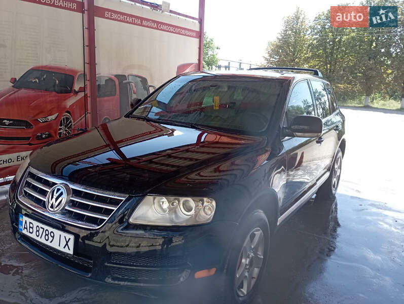 Внедорожник / Кроссовер Volkswagen Touareg 2005 в 