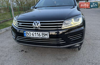 Внедорожник / Кроссовер Volkswagen Touareg 2015 в 