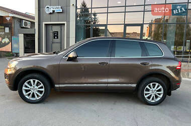 Позашляховик / Кросовер Volkswagen Touareg 2010 в 