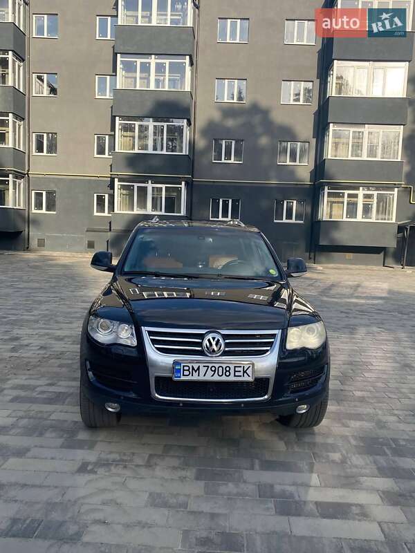 Внедорожник / Кроссовер Volkswagen Touareg 2007 в 