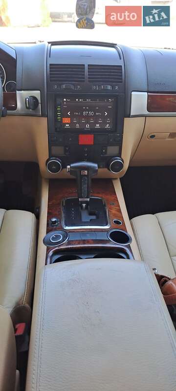 Позашляховик / Кросовер Volkswagen Touareg 2006 в Верхньодніпровську