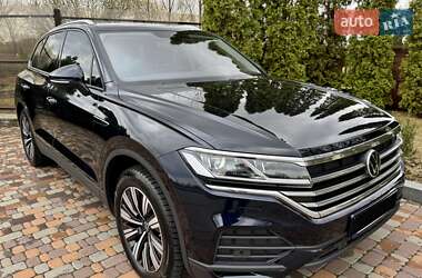 Позашляховик / Кросовер Volkswagen Touareg 2021 в 
