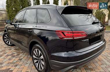 Позашляховик / Кросовер Volkswagen Touareg 2021 в 
