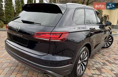 Позашляховик / Кросовер Volkswagen Touareg 2021 в 