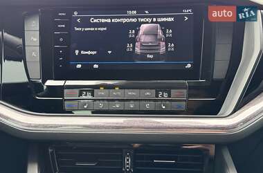 Позашляховик / Кросовер Volkswagen Touareg 2021 в 