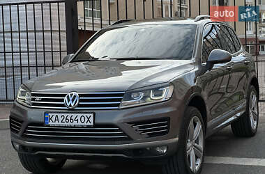 Позашляховик / Кросовер Volkswagen Touareg 2015 в Миколаєві