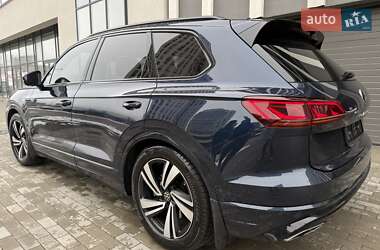 Позашляховик / Кросовер Volkswagen Touareg 2023 в 