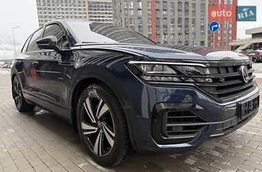 Позашляховик / Кросовер Volkswagen Touareg 2023 в 