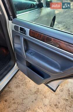 Внедорожник / Кроссовер Volkswagen Touareg 2008 в 