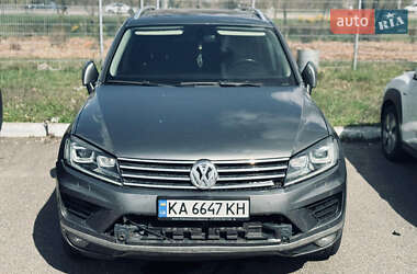 Внедорожник / Кроссовер Volkswagen Touareg 2016 в 