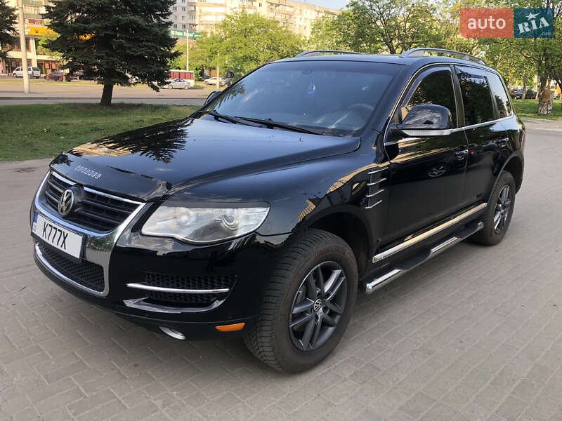 Позашляховик / Кросовер Volkswagen Touareg 2007 в Сумах