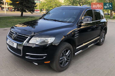 Внедорожник / Кроссовер Volkswagen Touareg 2007 в 