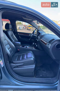 Внедорожник / Кроссовер Volkswagen Touareg 2007 в 