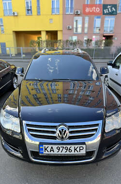 Позашляховик / Кросовер Volkswagen Touareg 2008 в 