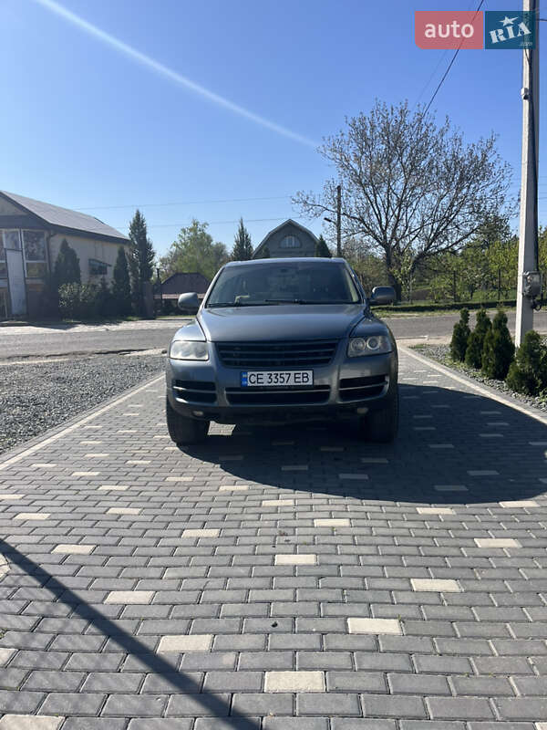 Внедорожник / Кроссовер Volkswagen Touareg 2004 в Черновцах