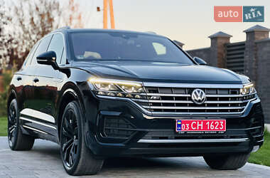 Позашляховик / Кросовер Volkswagen Touareg 2019 в 