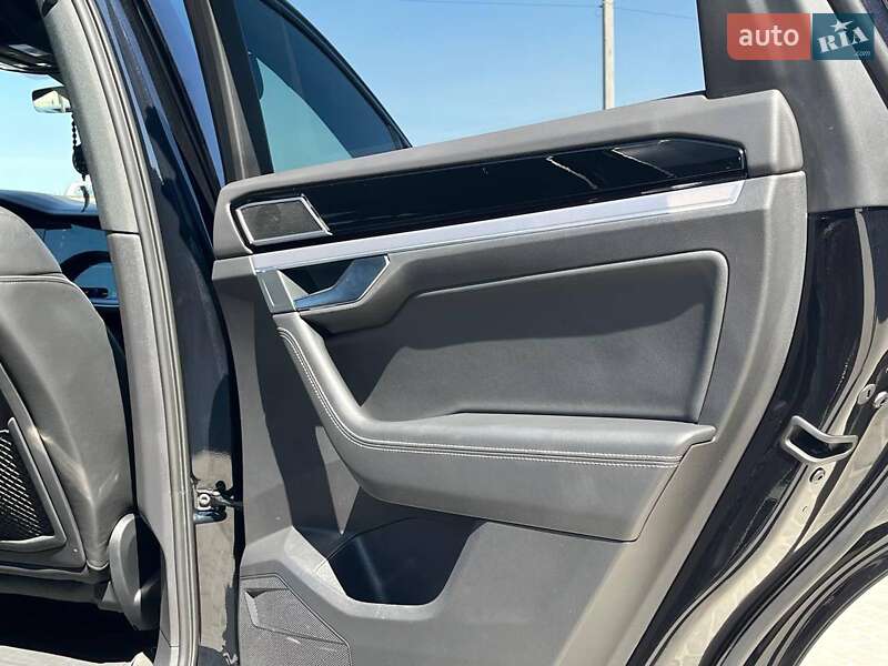 Внедорожник / Кроссовер Volkswagen Touareg 2021 в Львове фото 25 Внедорожник / Кроссовер Volkswagen Touareg 2021 в Львове