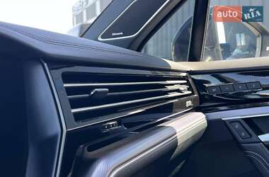 Внедорожник / Кроссовер Volkswagen Touareg 2021 в 
