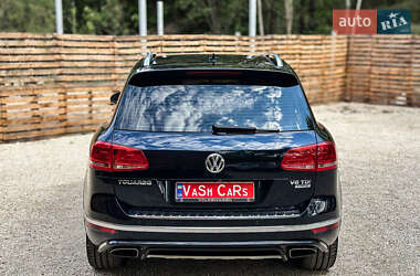 Внедорожник / Кроссовер Volkswagen Touareg 2016 в 