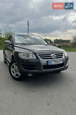 Внедорожник / Кроссовер Volkswagen Touareg 2008 в 