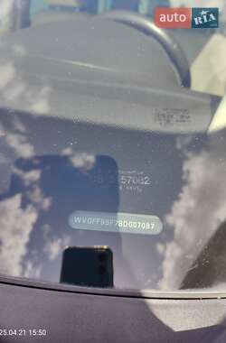 Внедорожник / Кроссовер Volkswagen Touareg 2011 в 