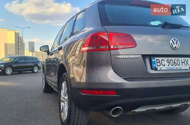 Позашляховик / Кросовер Volkswagen Touareg 2010 в 
