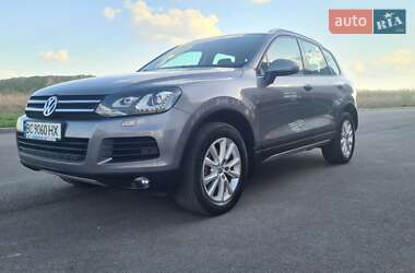 Позашляховик / Кросовер Volkswagen Touareg 2010 в 