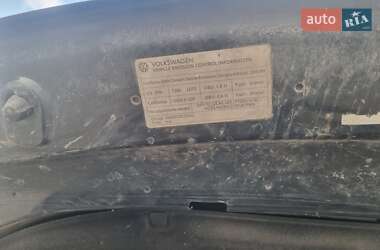 Внедорожник / Кроссовер Volkswagen Touareg 2012 в 