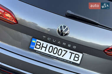 Позашляховик / Кросовер Volkswagen Touareg 2020 в 