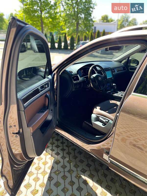 Внедорожник / Кроссовер Volkswagen Touareg 2013 в Харькове фото 14 Внедорожник / Кроссовер Volkswagen Touareg 2013 в Харькове