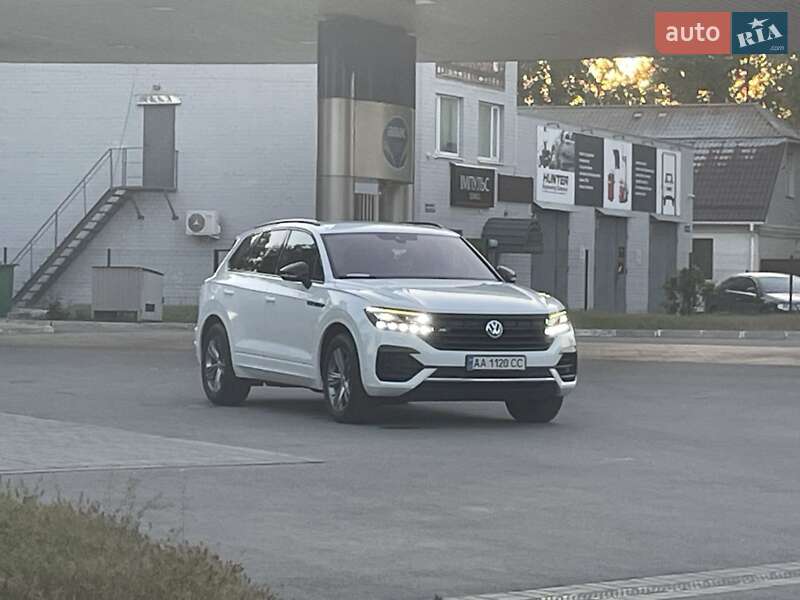 Позашляховик / Кросовер Volkswagen Touareg 2018 в Кременчуці