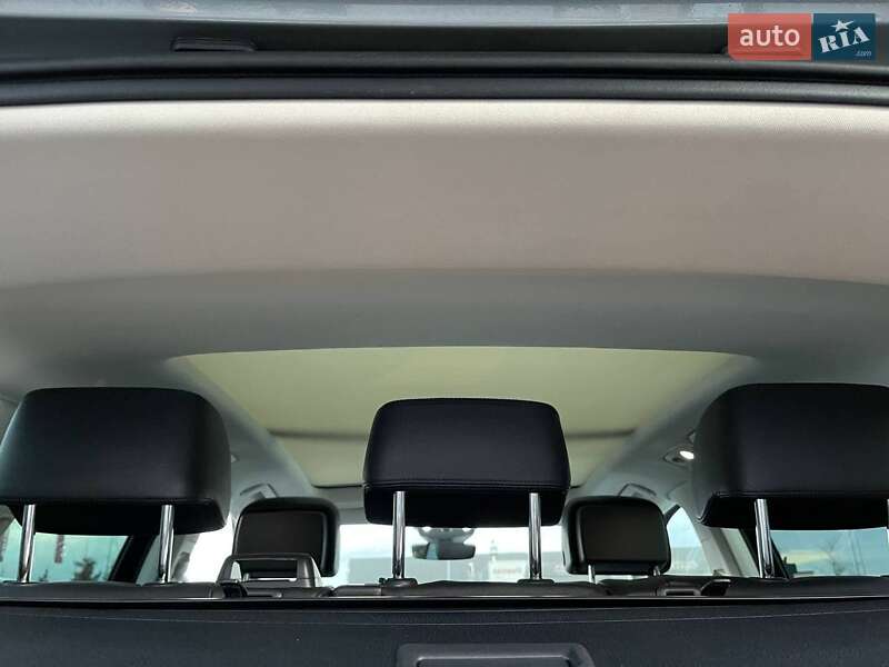 Внедорожник / Кроссовер Volkswagen Touareg 2016 в Житомире