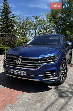 Внедорожник / Кроссовер Volkswagen Touareg 2018 в Днепре
