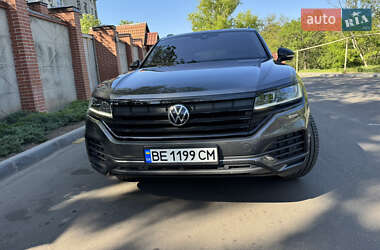 Внедорожник / Кроссовер Volkswagen Touareg 2022 в 