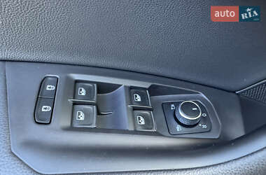 Внедорожник / Кроссовер Volkswagen Touareg 2022 в 