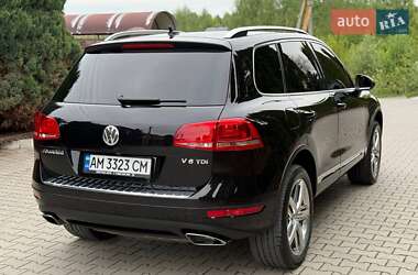 Позашляховик / Кросовер Volkswagen Touareg 2010 в 