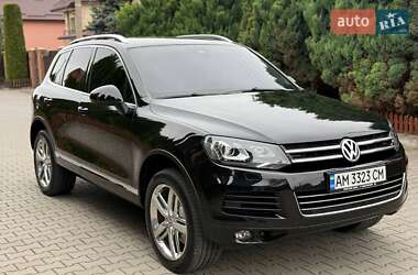 Позашляховик / Кросовер Volkswagen Touareg 2010 в 