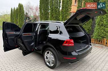 Позашляховик / Кросовер Volkswagen Touareg 2010 в 