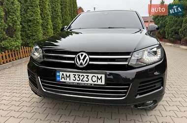 Позашляховик / Кросовер Volkswagen Touareg 2010 в 