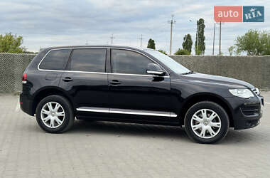 Внедорожник / Кроссовер Volkswagen Touareg 2008 в 