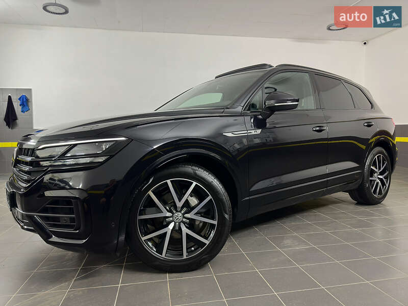 Позашляховик / Кросовер Volkswagen Touareg 2019 в Козятині