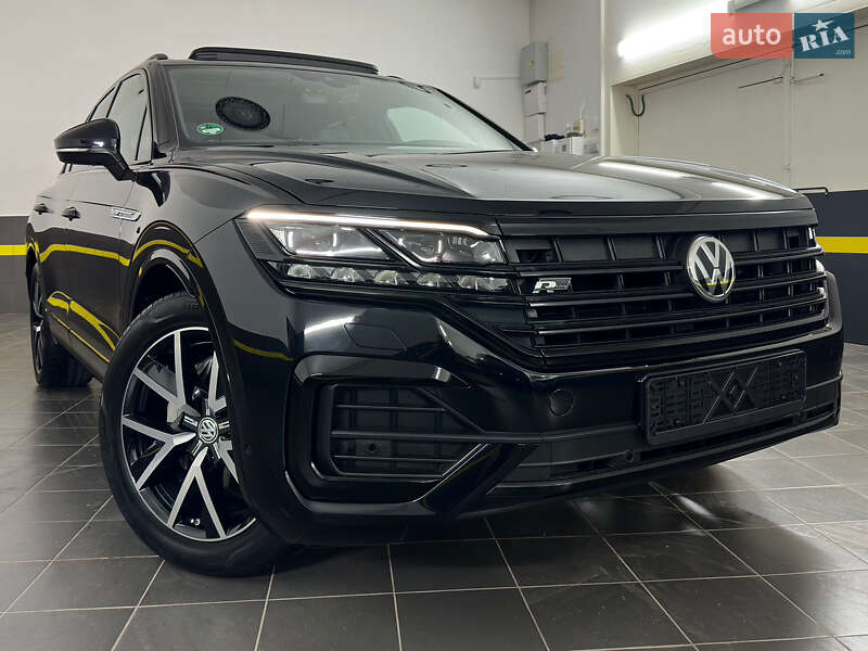 Позашляховик / Кросовер Volkswagen Touareg 2019 в Козятині