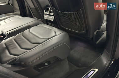 Внедорожник / Кроссовер Volkswagen Touareg 2019 в 
