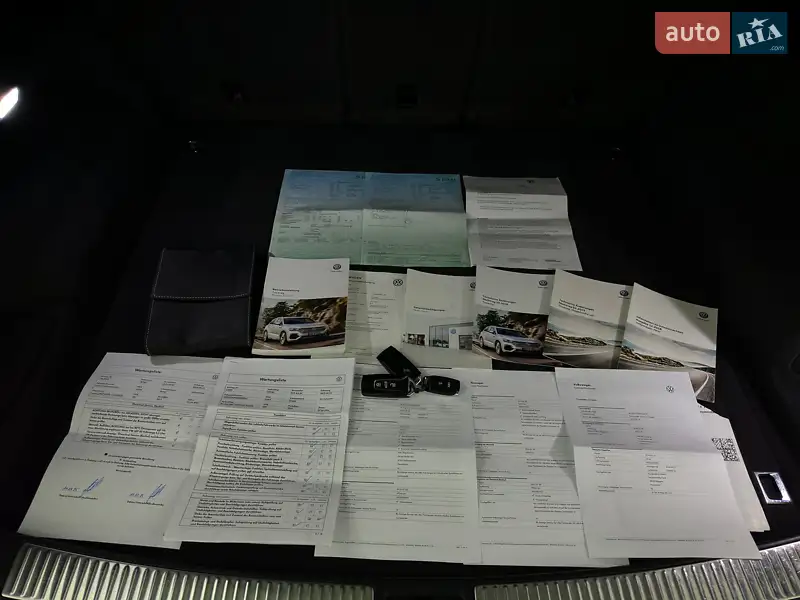 Позашляховик / Кросовер Volkswagen Touareg 2019 в Козятині документ