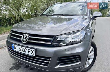 Позашляховик / Кросовер Volkswagen Touareg 2014 в Києві
