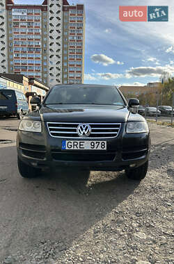 Позашляховик / Кросовер Volkswagen Touareg 2005 в Києві