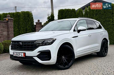Позашляховик / Кросовер Volkswagen Touareg 2022 в 