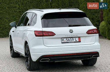 Позашляховик / Кросовер Volkswagen Touareg 2022 в 
