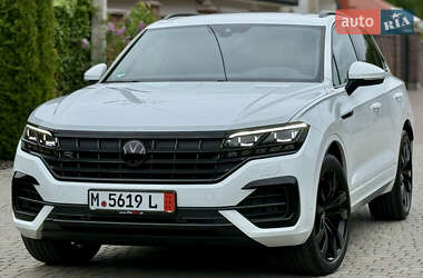 Позашляховик / Кросовер Volkswagen Touareg 2022 в 