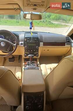 Внедорожник / Кроссовер Volkswagen Touareg 2003 в 